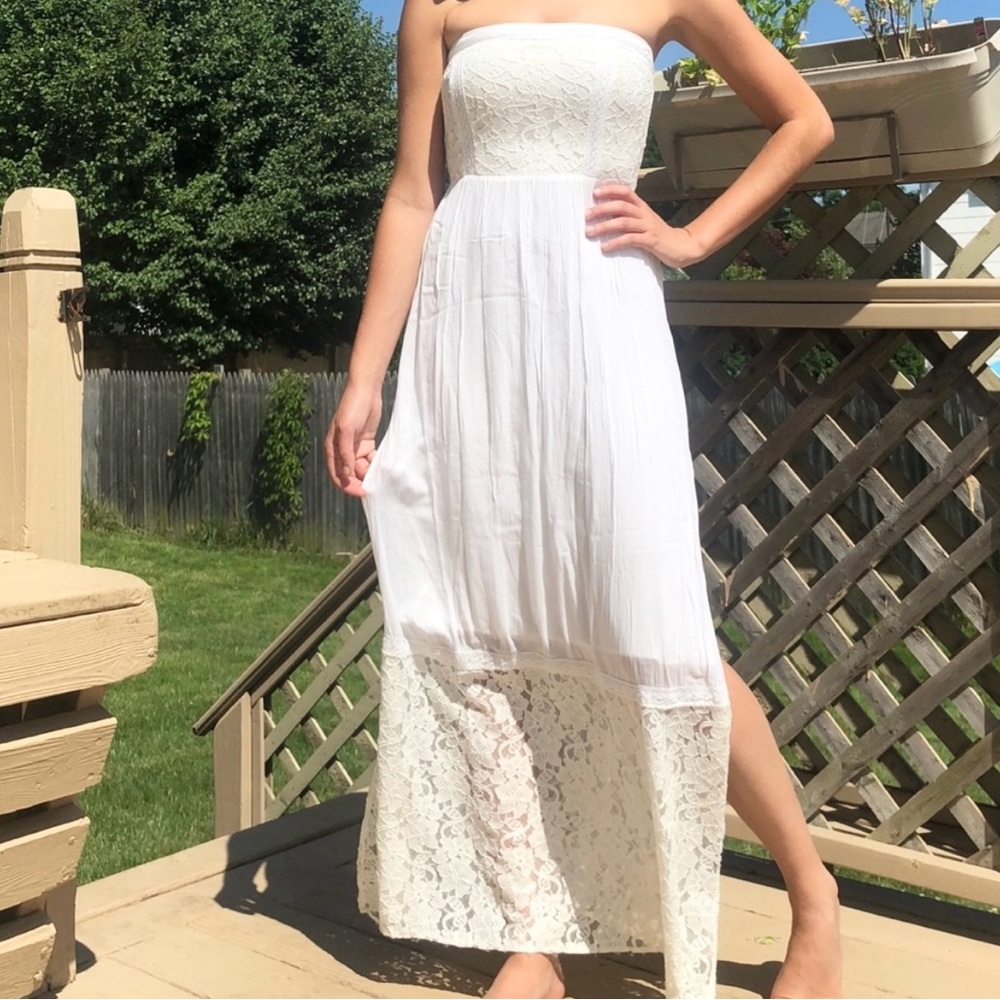 NEW Abercrombie and Fitch White maxi dress with lace detail NWT